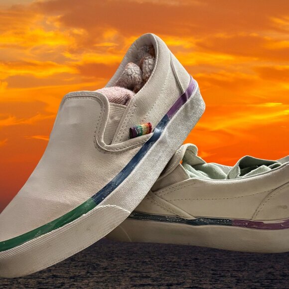 MAN I NEED VANS!! - Picture 2 of 2